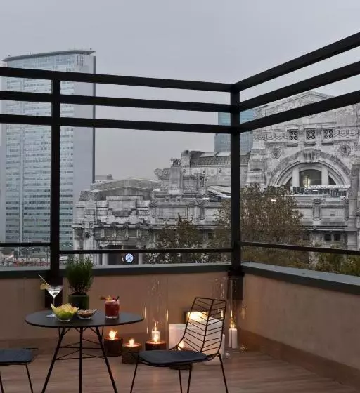 سوئیت جونیور با چشم‌انداز, Starhotels Echo