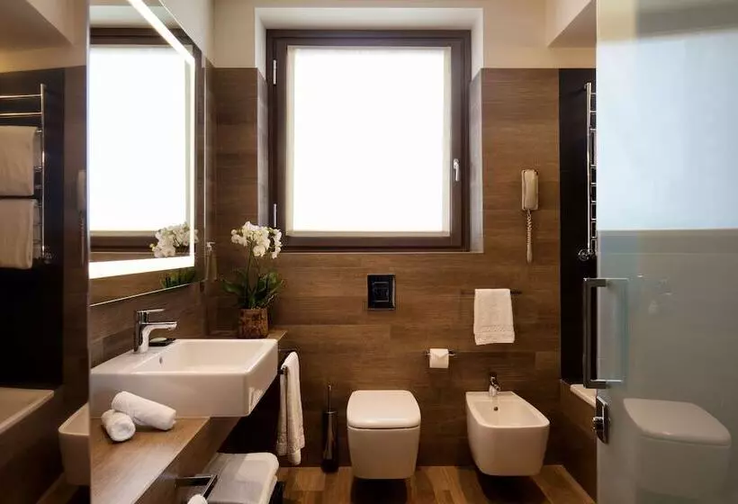اتاق استاندارد سه نفره, Starhotels Echo