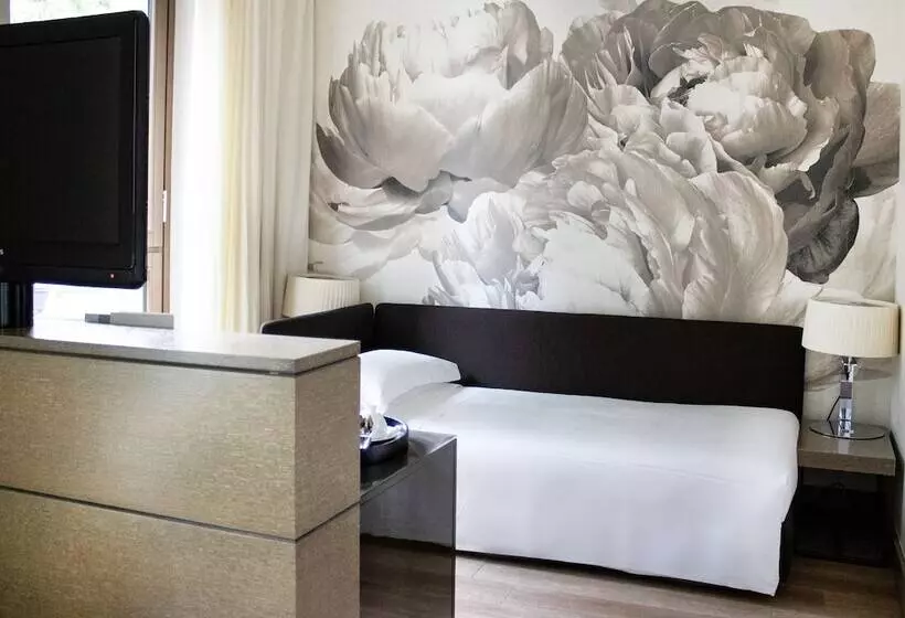 اتاق استاندارد سه نفره, Starhotels Echo