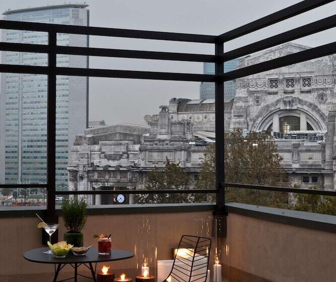 سوئیت جونیور با چشمانداز, Starhotels Echo