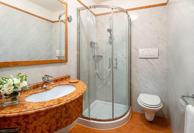 اتاق کلاسیک, Unahotels Galles Milano