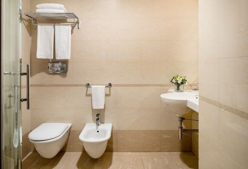 سوییت, Unahotels Galles Milano