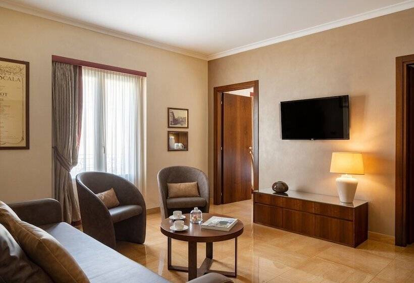 سوییت, Unahotels Galles Milano