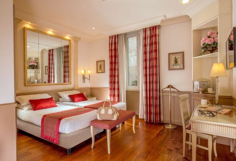 اتاق استاندارد سه نفره, Villa Glori