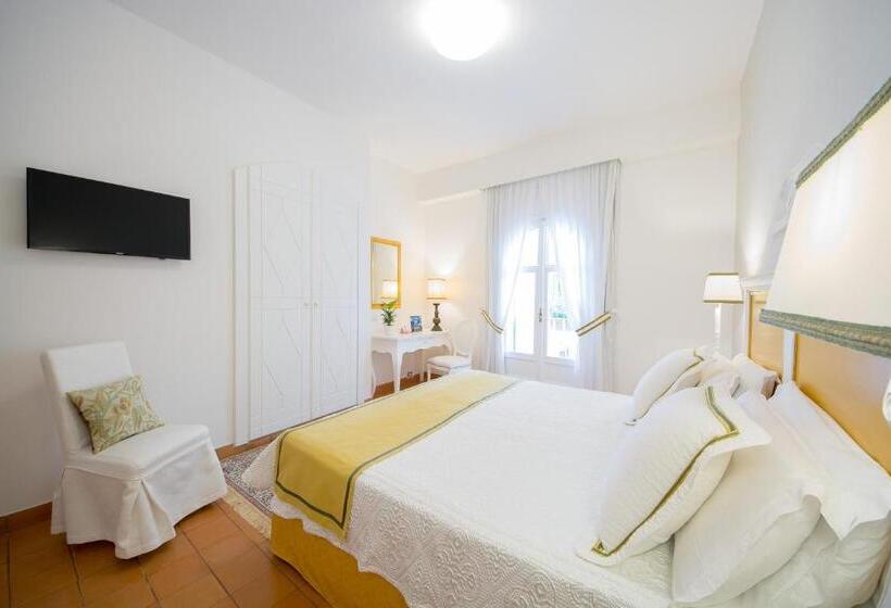 舒适三人间, Villa Romana Hotel & Spa