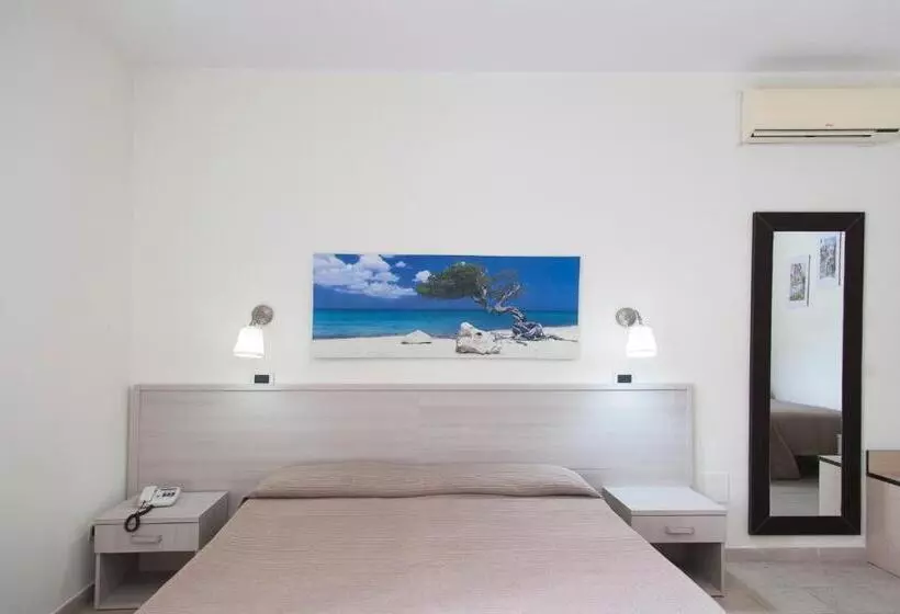 اتاق استاندارد سه نفره, Residence Hotel Villa Mare