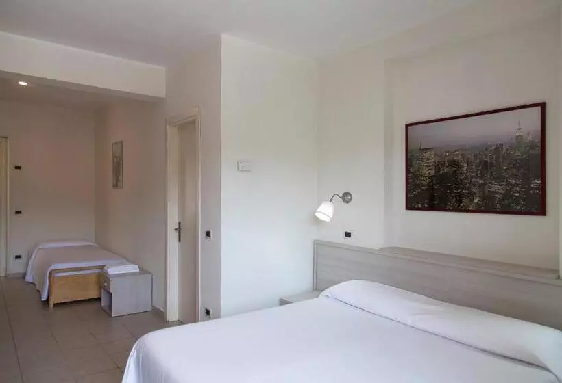 Economy Triple Room, Residence Hotel Villa Mare