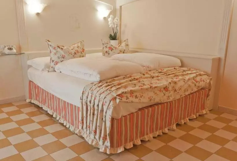 Classic-huone, Bellavista Lakefront Hotel & Apartments