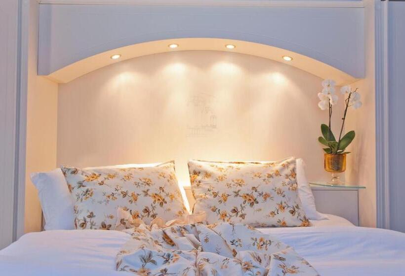 Апартаменты Дюплекс 1 Спальня, Bellavista Lakefront Hotel & Apartments