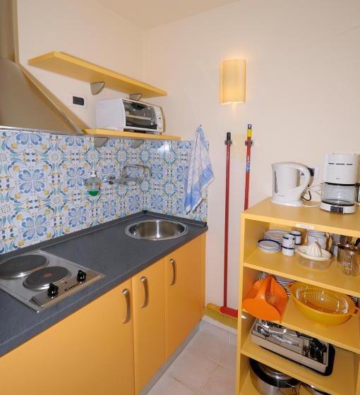 Superior studio with balcony, Bellavista Lakefront Hotel & Apartments