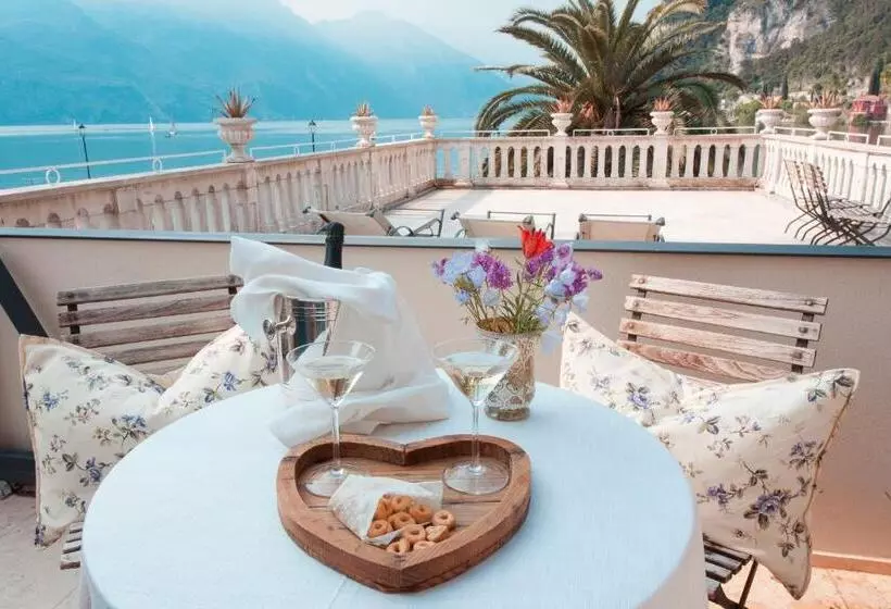 Standard-huone Poreallas, Bellavista Lakefront Hotel & Apartments
