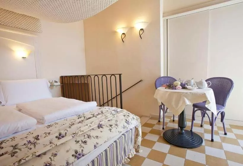 Standard-huone Poreallas, Bellavista Lakefront Hotel & Apartments