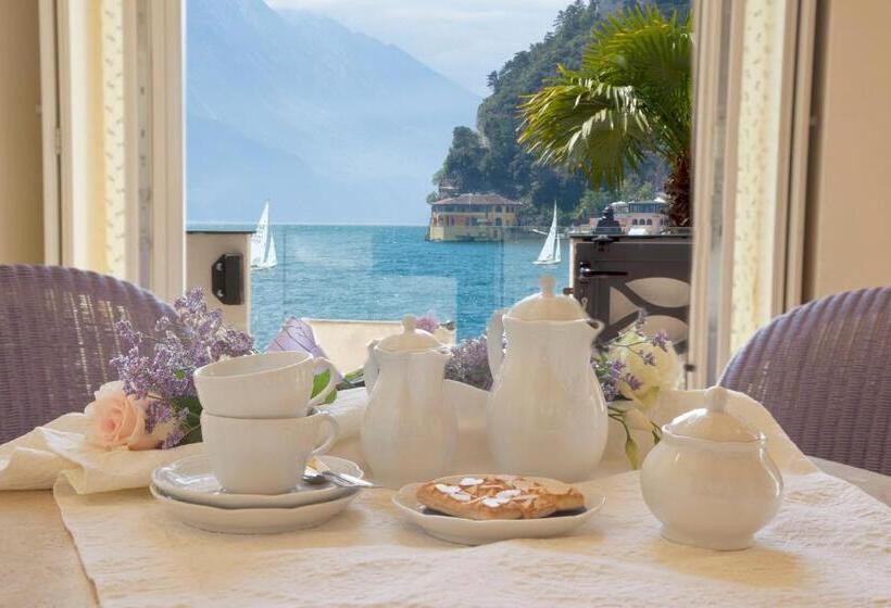 Номер Стандарт с Гидромассажем, Bellavista Lakefront Hotel & Apartments