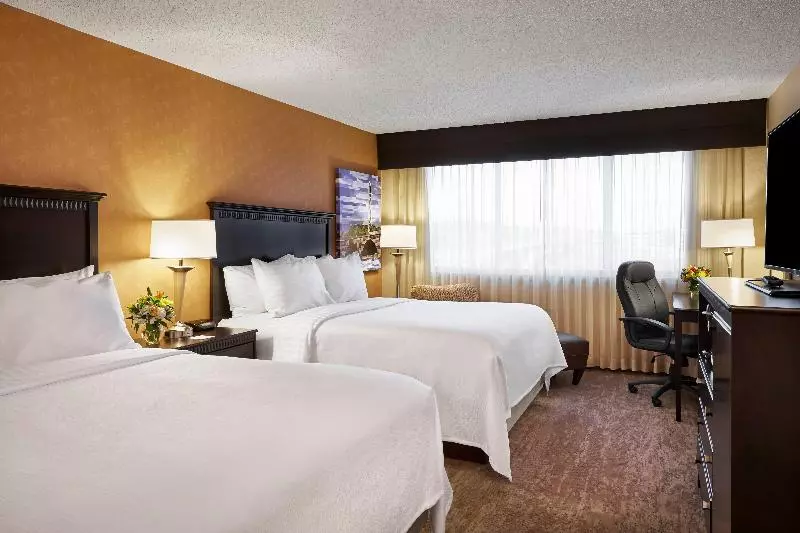 景色の見えるスタンダード4人部屋, Grand Hotel Excelsior