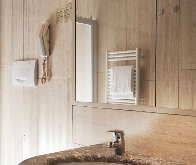 اتاق کلاسیک, Alfa Fiera