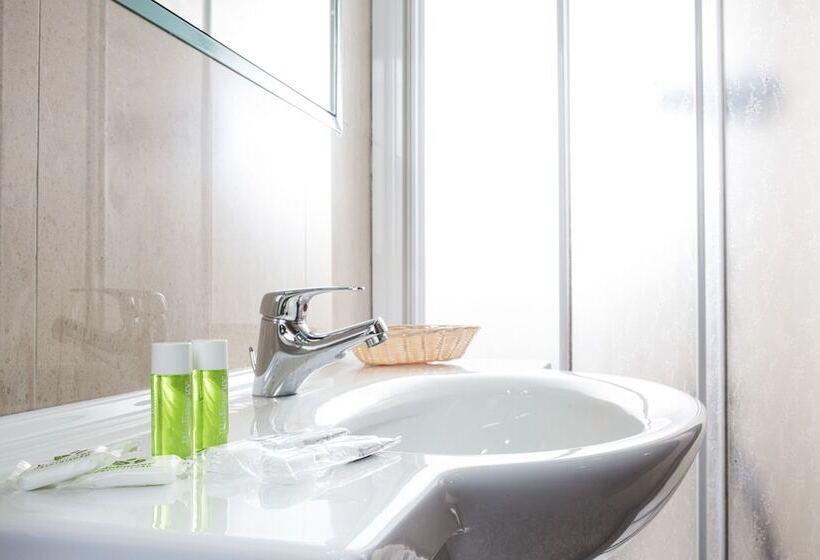 اتاق استاندارد, Alfa Fiera