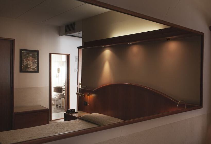 Quarto Estandar, Alfa Fiera