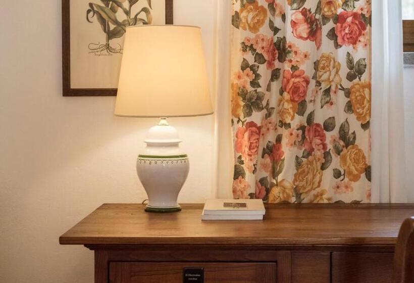 חדר קלאסי, Antico Casale Di Scansano Resort