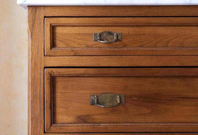 חדר קלאסי לשלושה, Antico Casale Di Scansano Resort