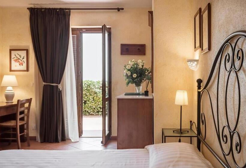Трехместный Номер Классика, Antico Casale Di Scansano Resort