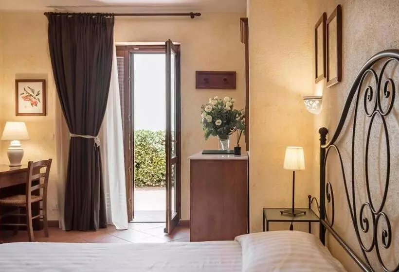 トリプルクラシックルーム, Antico Casale Di Scansano Resort