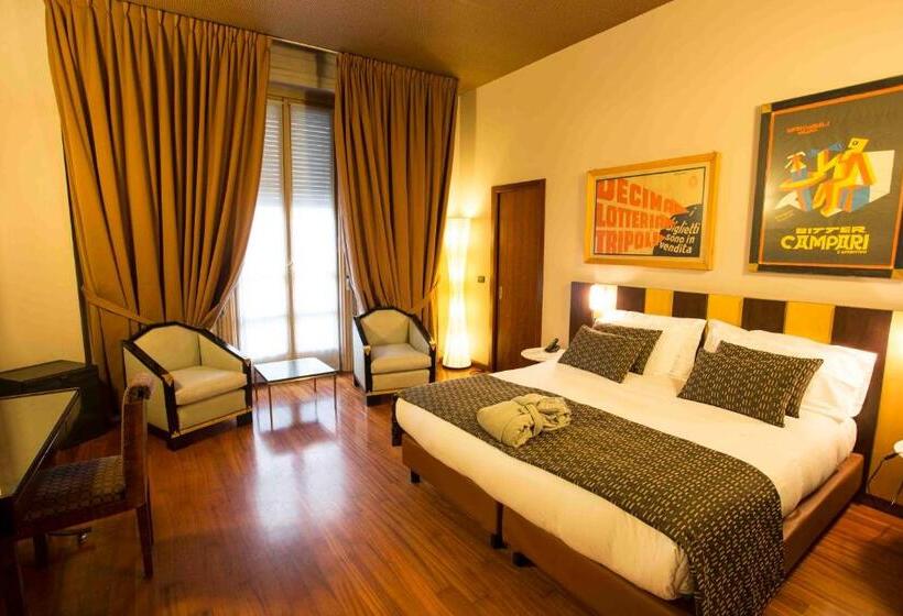 جناح جونيور, Art Hotel Boston