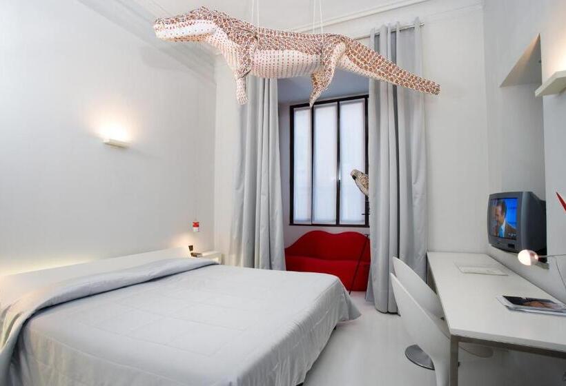 اتاق لوکس, Art Hotel Boston