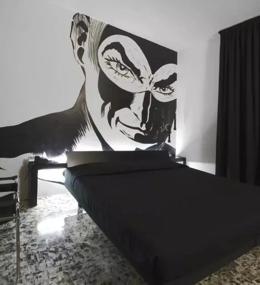 اتاق لوکس, Art Hotel Boston