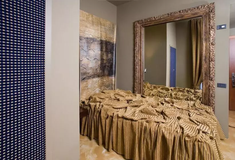 اتاق لوکس یک تخته, Art Hotel Boston