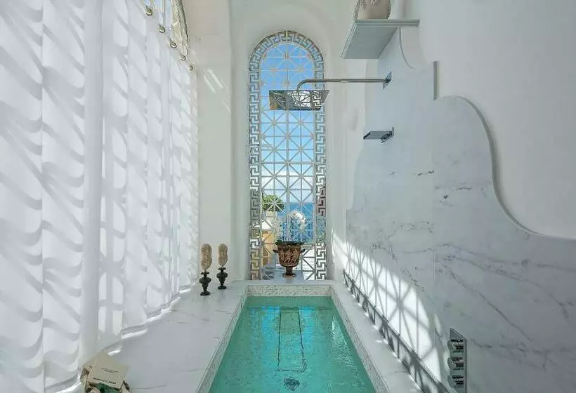 Suite with Pool, Bellevue Syrene
