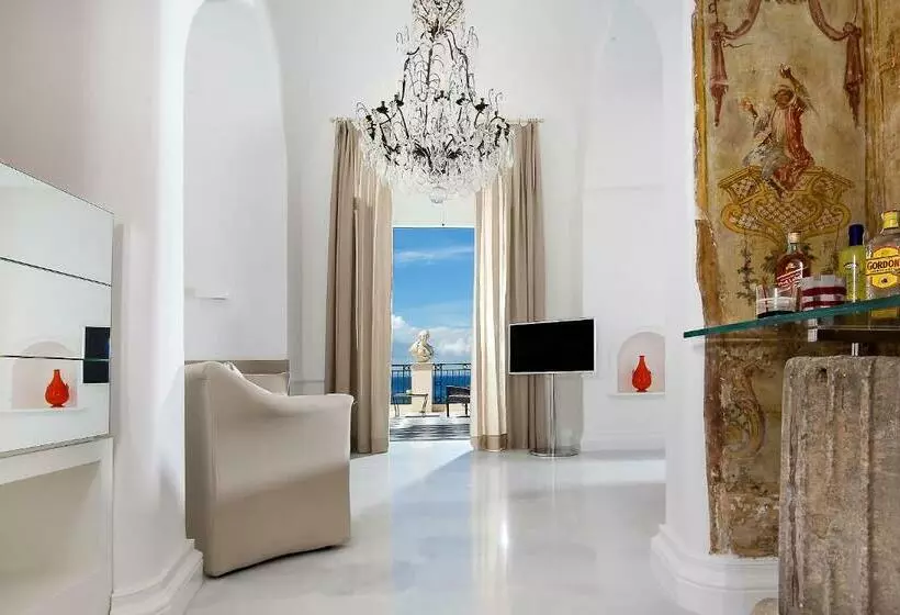 Suite with Pool, Bellevue Syrene