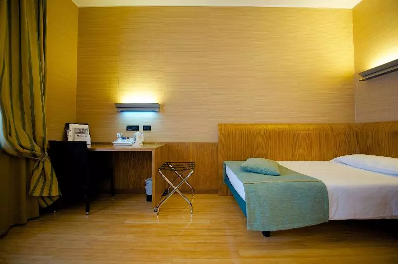 اتاق استاندارد یک نفره, Best Western Hotel Luxor