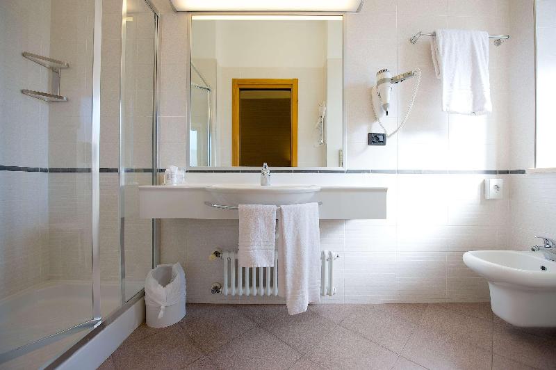 デラックスルーム, Best Western Hotel Luxor