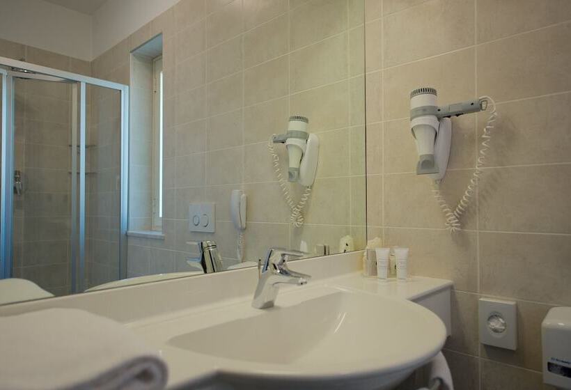 テラス付スーペリアルーム, Best Western Hotel Luxor