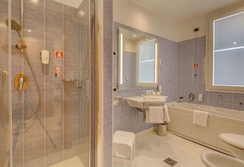 Полулюкс, Best Western Plus Hotel Bologna