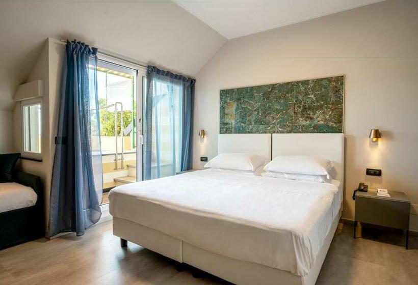 Triple Room Sea View, Best Western Regina Elena