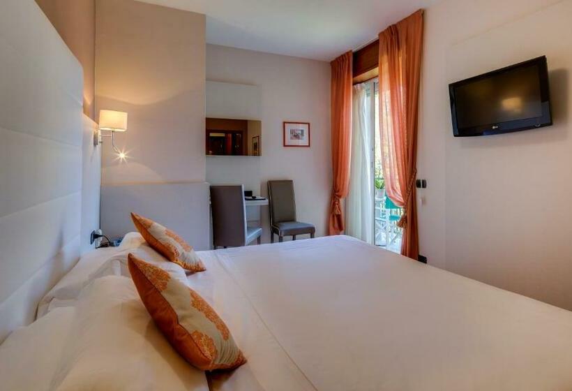 标准间侧面带海景, Best Western Regina Elena