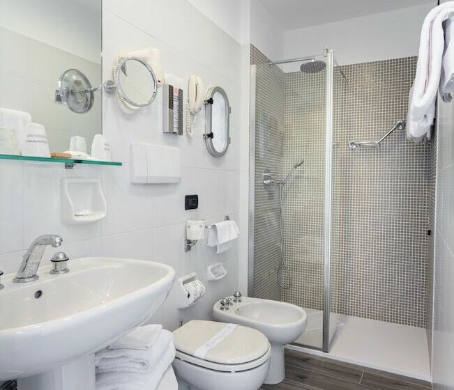 Номер Стандарт Двуспальная Кровать, Best Western Regina Elena
