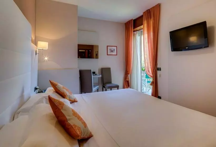 海の見えるダブルベッドスタンダードルーム, Best Western Regina Elena