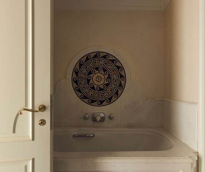 اتاق پریمیوم با چشم‌انداز دریاچه, Hotel Cipriani, A Belmond Hotel, Venice