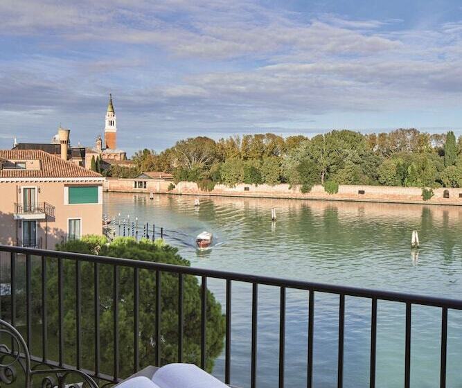 اتاق پریمیوم با چشم‌انداز دریاچه, Hotel Cipriani, A Belmond Hotel, Venice