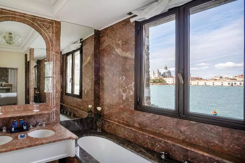سوئیت با چشم‌انداز, Hotel Cipriani, A Belmond Hotel, Venice