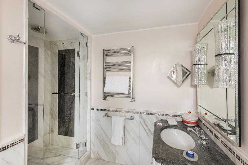 سوییت جونیور با چشم‌انداز دریاچه, Hotel Cipriani, A Belmond Hotel, Venice