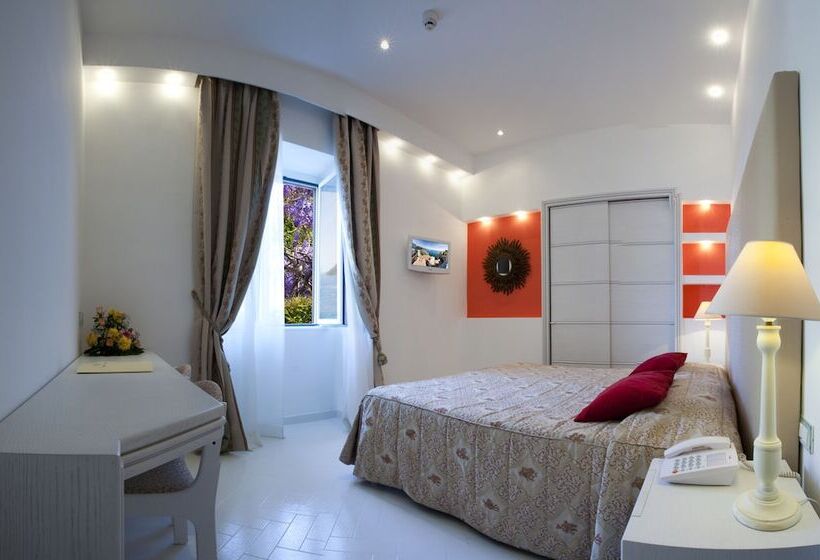 اتاق کلاسیک, Corallo Sorrento