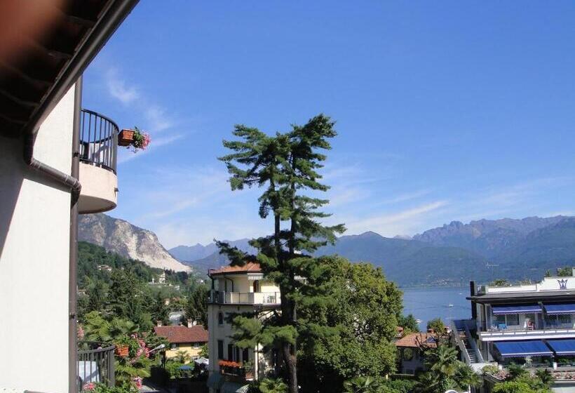 스탠다드 트리플 룸, Della Torre