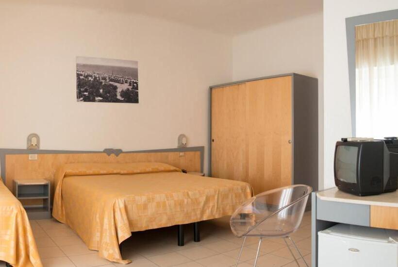 패밀리 룸, Giancarlo