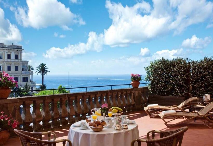 수피리어 룸 바다 전망, Grand Hotel Excelsior Vittoria