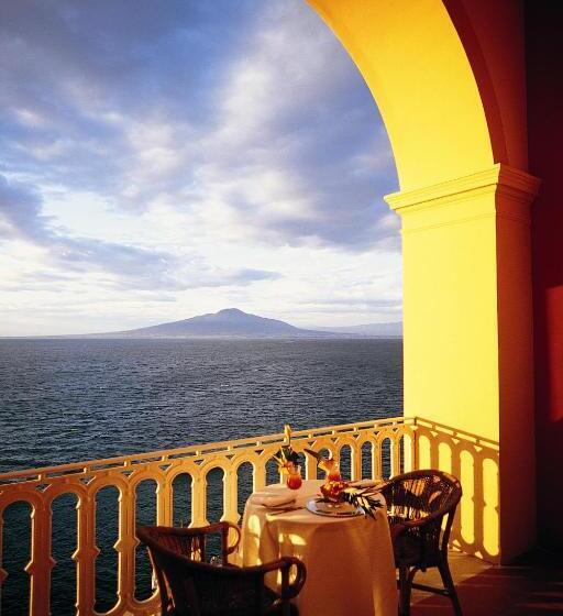 디럭스 룸 바다 전망, Grand Hotel Excelsior Vittoria