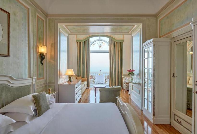 디럭스 룸 바다 전망, Grand Hotel Excelsior Vittoria