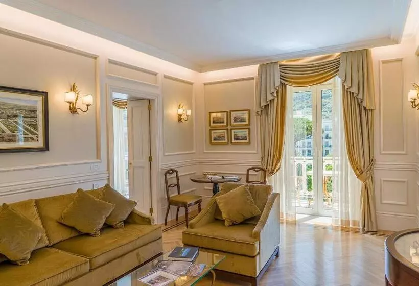 Junior Suite Vista Giardino, Grand Hotel Excelsior Vittoria